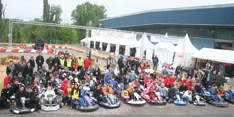 Photo de groupe de la Rencontre e-Kart 2013